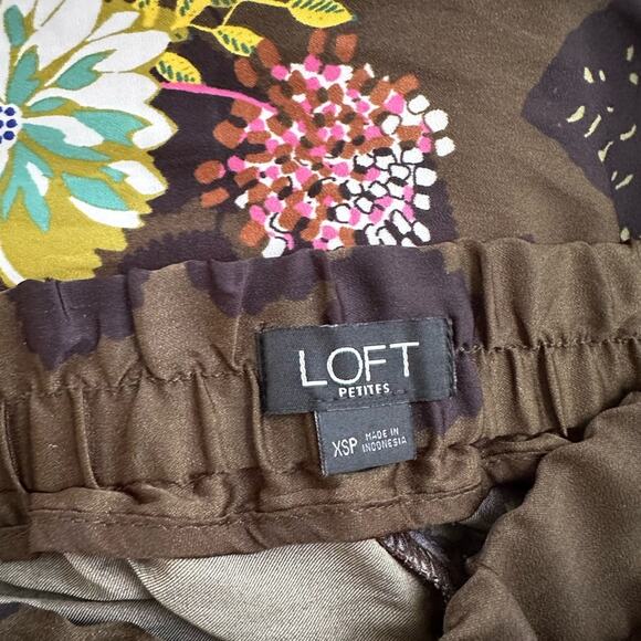 Loft Coral Springs Wide Leg Sateen Olive Green Pants Preppy Colorful Floral Fall - Picture 8 of 9